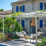 Casa Oliva By Kompas