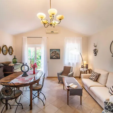 Casa Oliva By Kompas