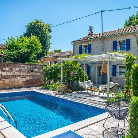 Casa Oliva By Kompas *